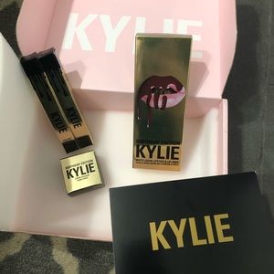π Kylie Cosmetics birthday edition lot set π